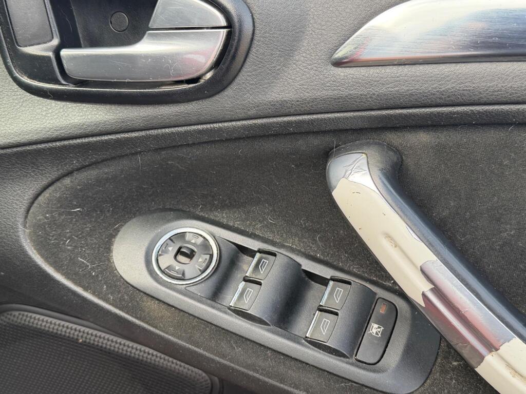 2007 Ford S-Max thumbnail 23