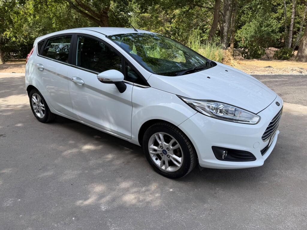 Ford Fiesta Hatchback 1.25 Zetec Euro 6 5dr