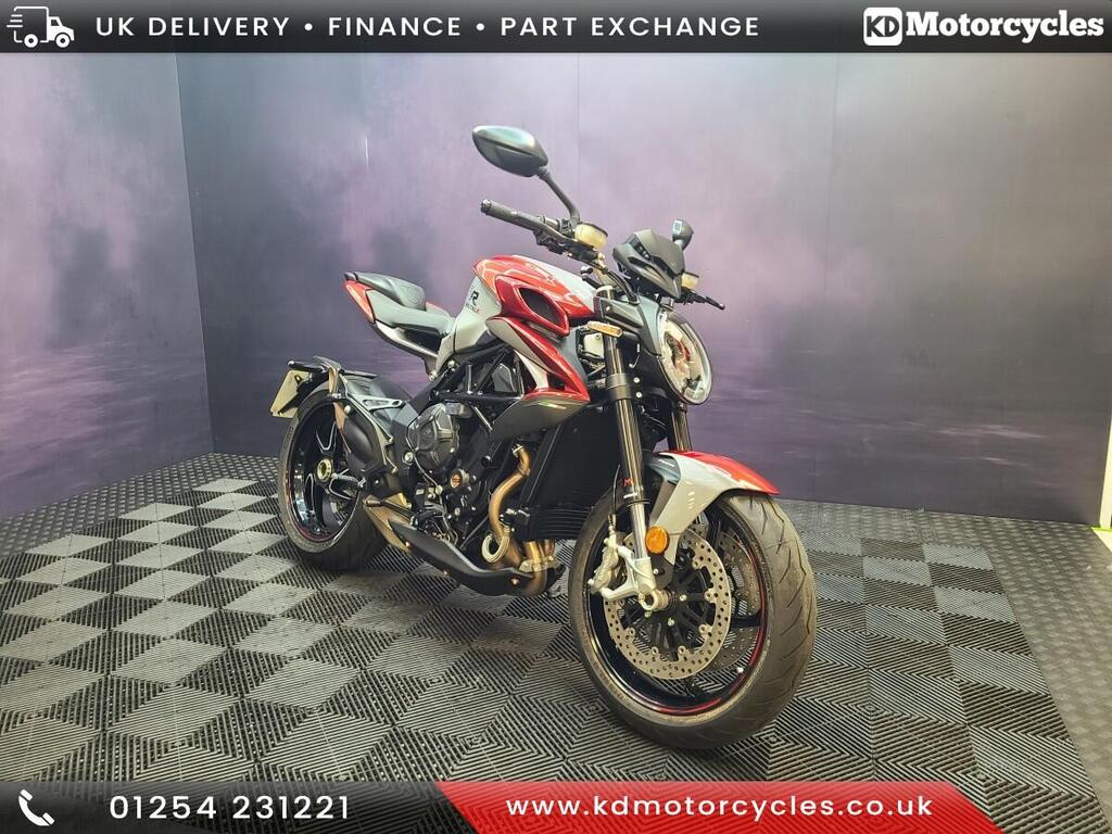 MV Agusta Brutale 800