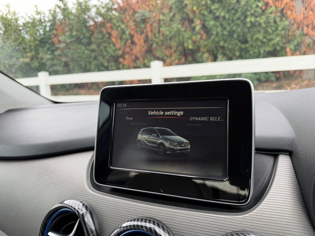 2015 Mercedes-Benz B Class thumbnail 27