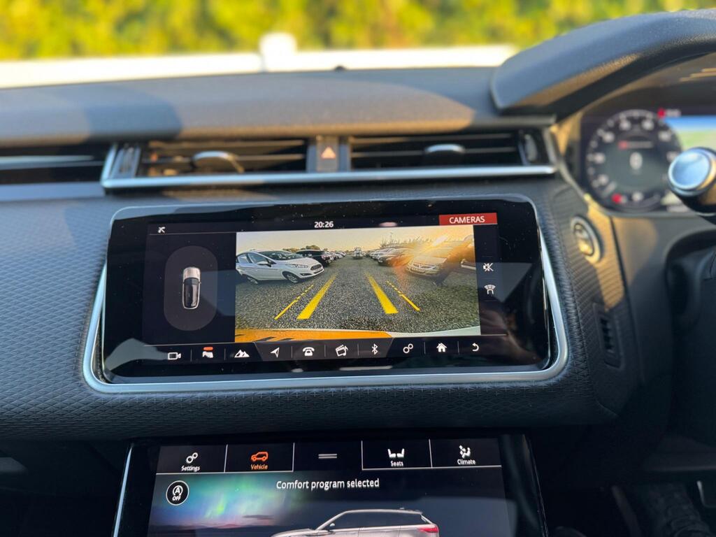 Land Rover Range Rover Velar 2.0 D240 R-Dynamic S Auto 4WD Euro 6 (s/s) 5dr thumbnail 36