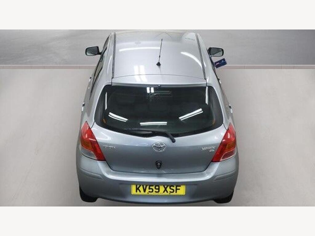 2009 Toyota Yaris thumbnail 6