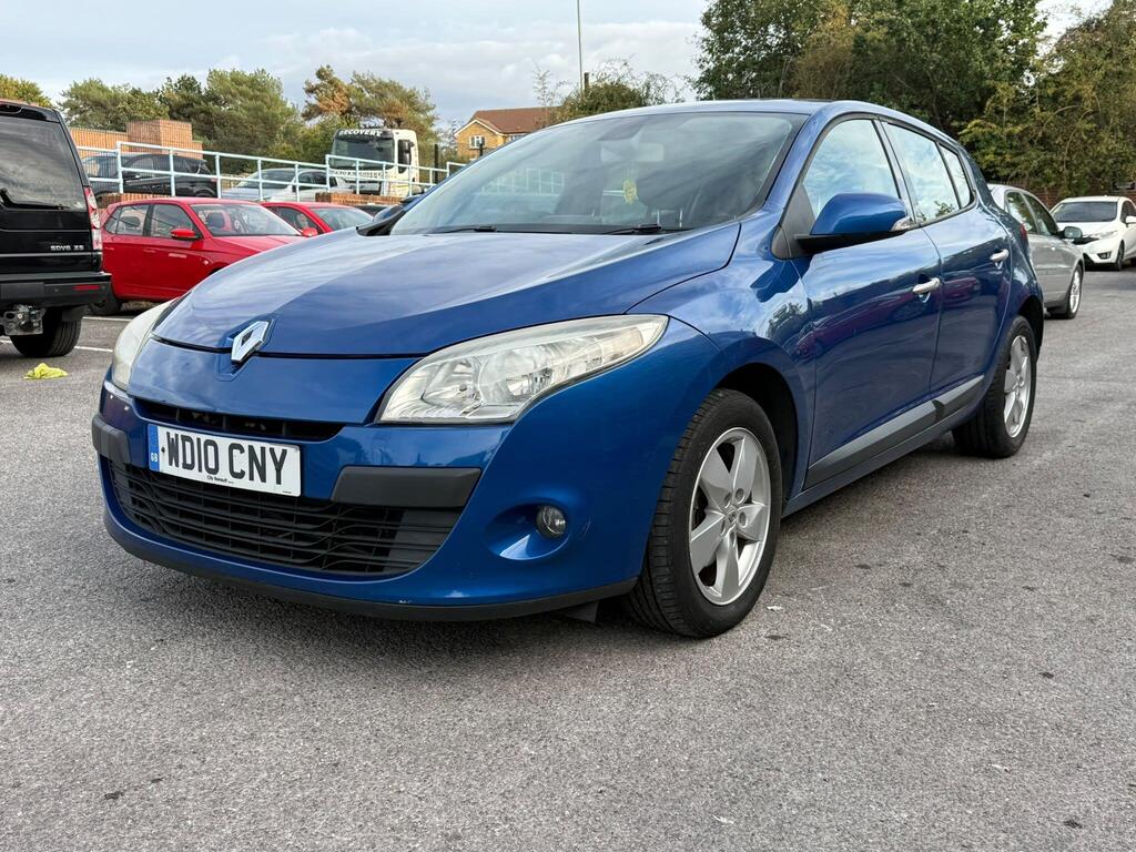 Renault Megane Hatchback 1.6 16V Dynamique TomTom Euro 5 5dr