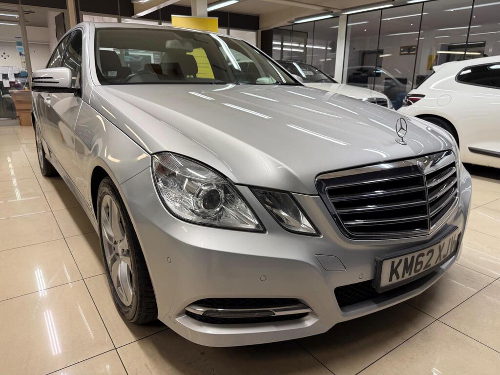 Mercedes-Benz E Class Saloon 2.1 E300dh BlueTEC G-Tronic+ Euro 5 (s/s) 4dr