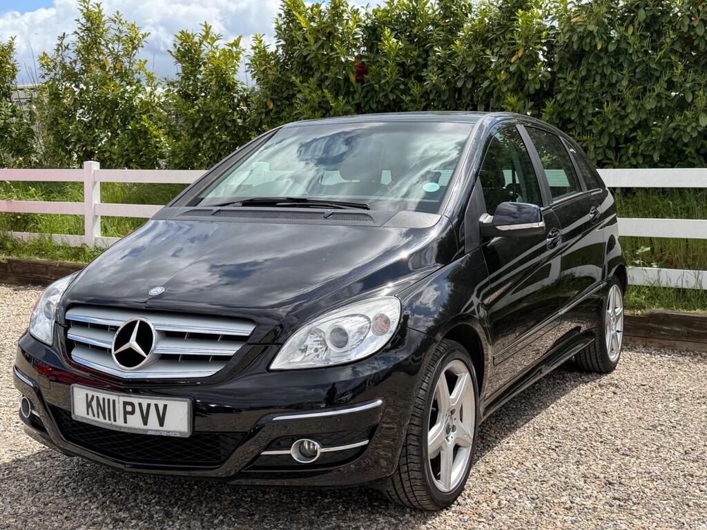 2011 Mercedes-Benz B Class thumbnail 3