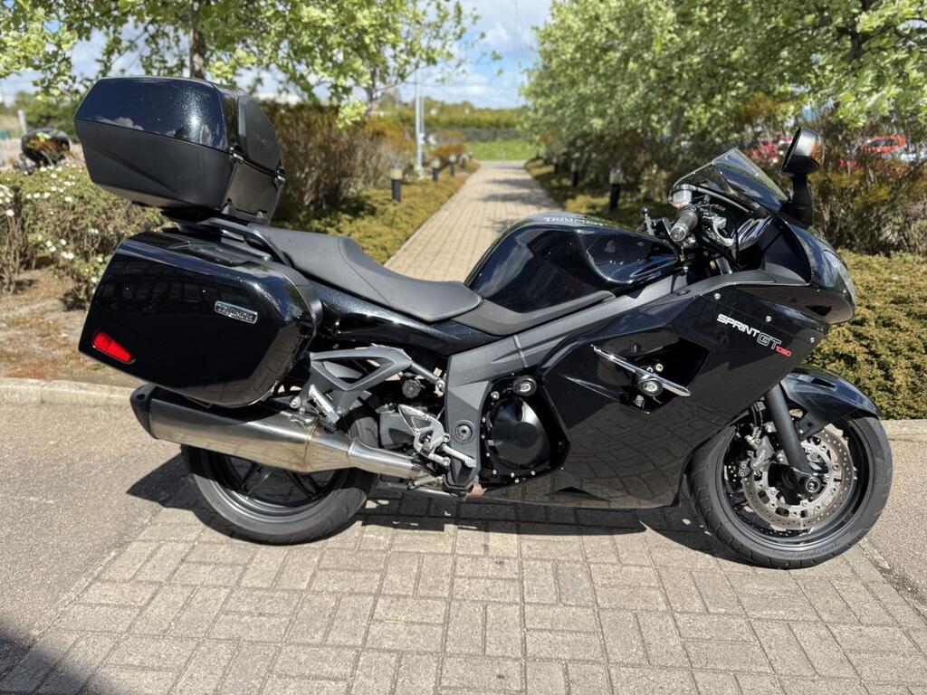 Triumph Sprint GT 1050