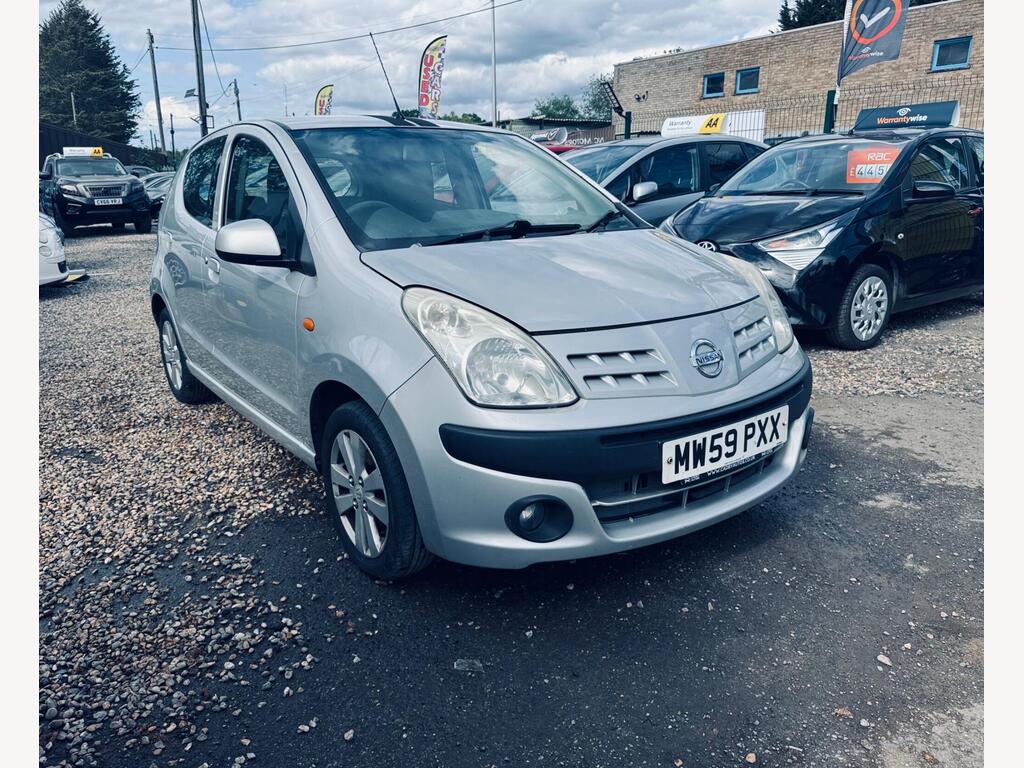 Nissan Pixo