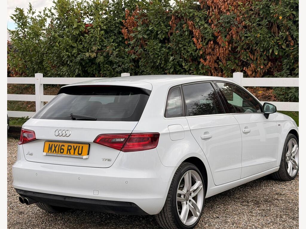 2016 Audi A3 thumbnail 16