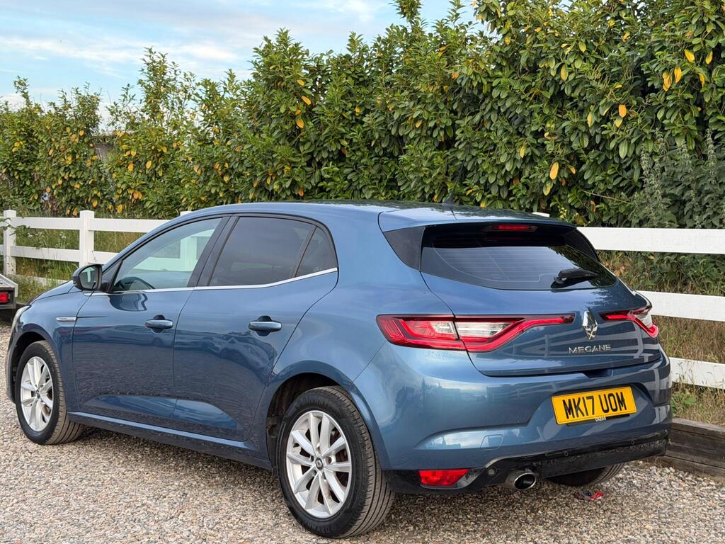 2016 Renault Megane thumbnail 3