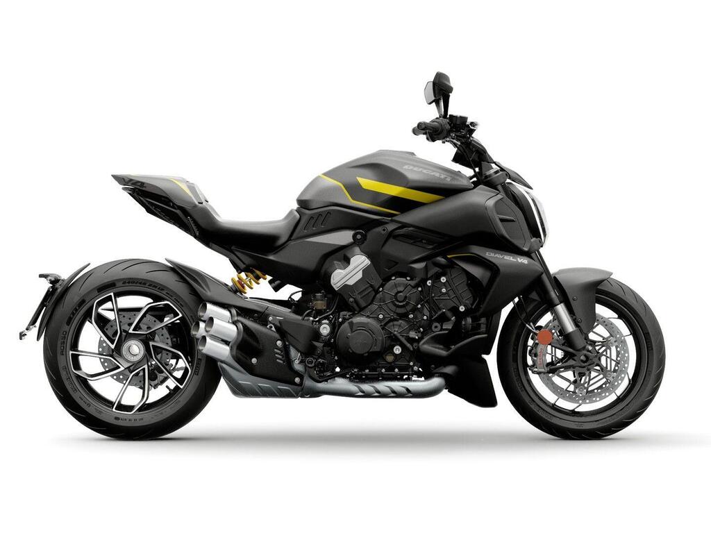 Ducati Diavel V4