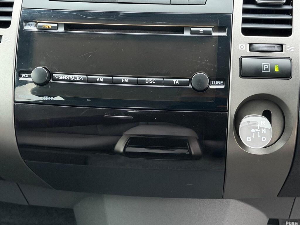 Toyota Prius 1.5 T Spirit CVT 5dr thumbnail 22