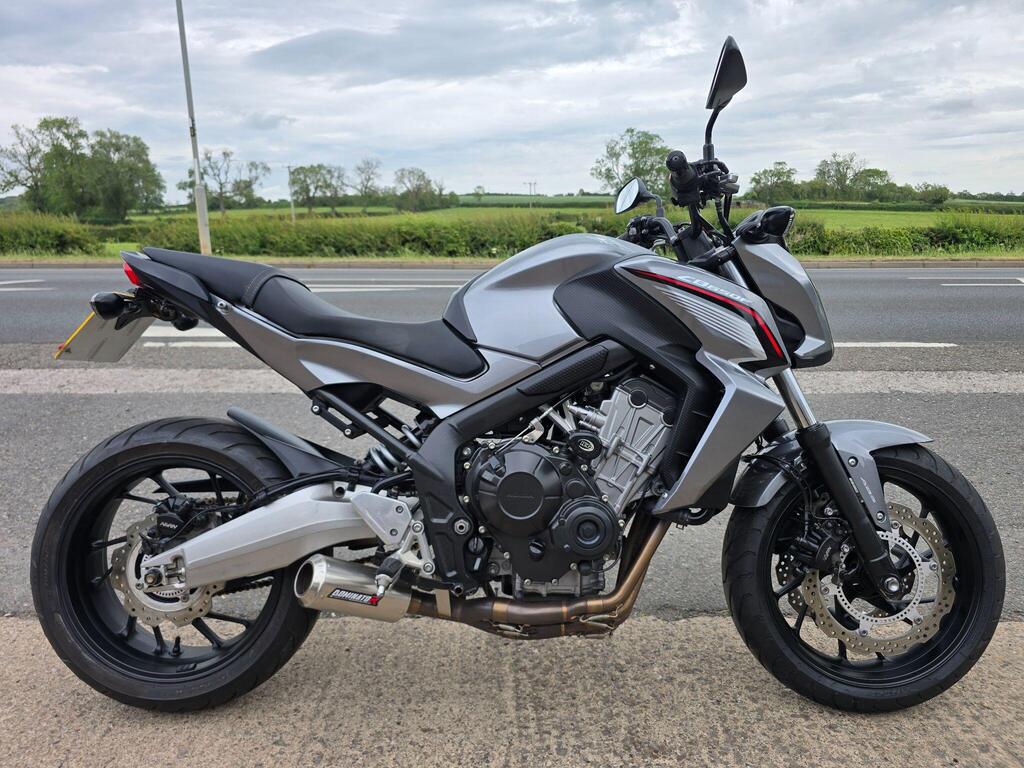 Honda CB650F Naked 650