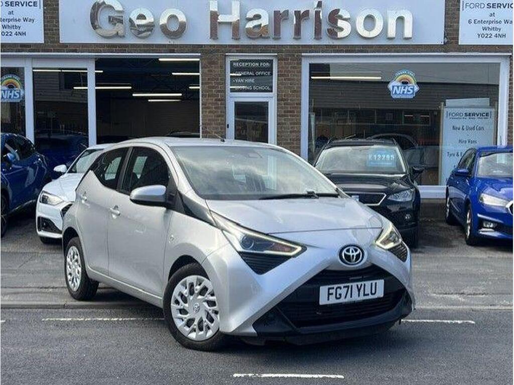 Toyota AYGO Hatchback 1.0 VVT-i x-play Euro 6 (s/s) 5dr