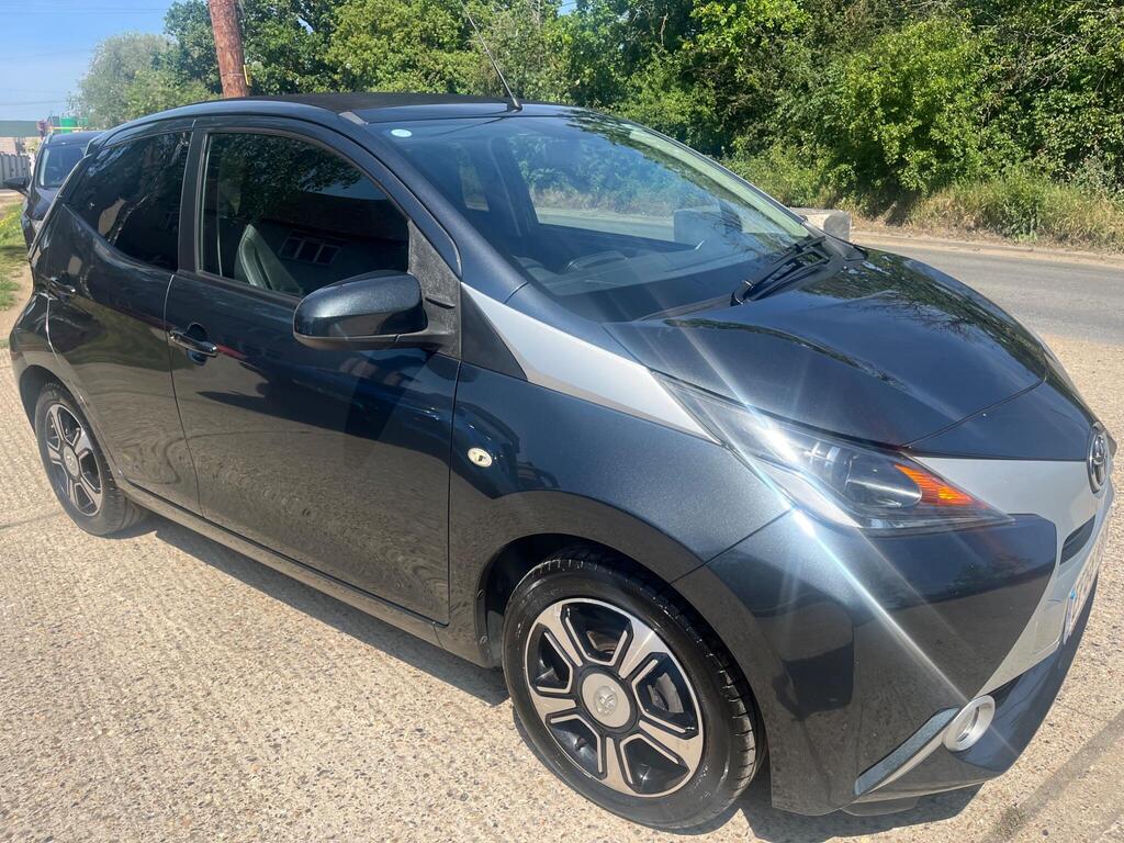 Toyota AYGO Hatchback 1.0 VVT-i x-clusiv 2 x-wave x-shift Euro 6 5dr
