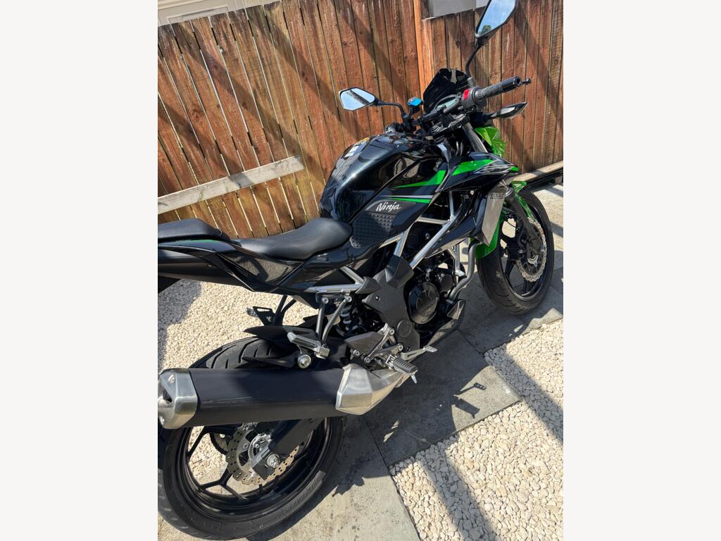 Kawasaki Z125