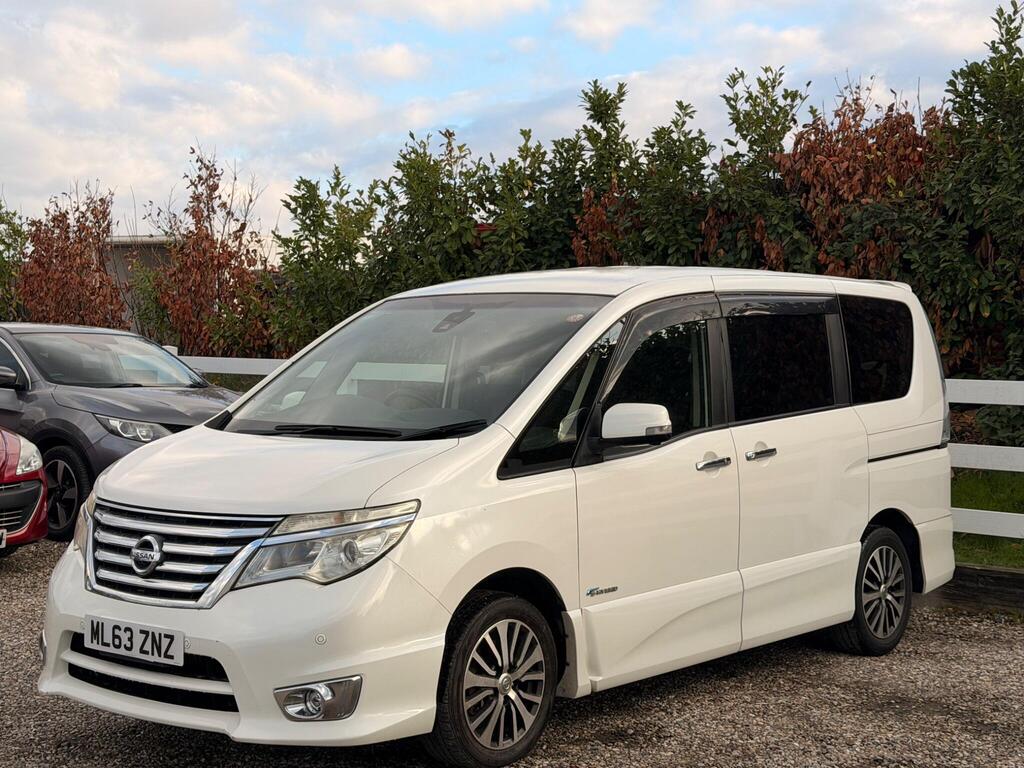 2014 Nissan Serena thumbnail 11