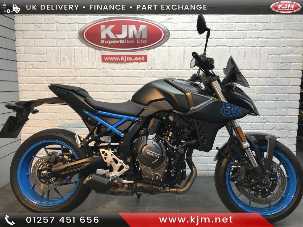 Suzuki GSX-8S
