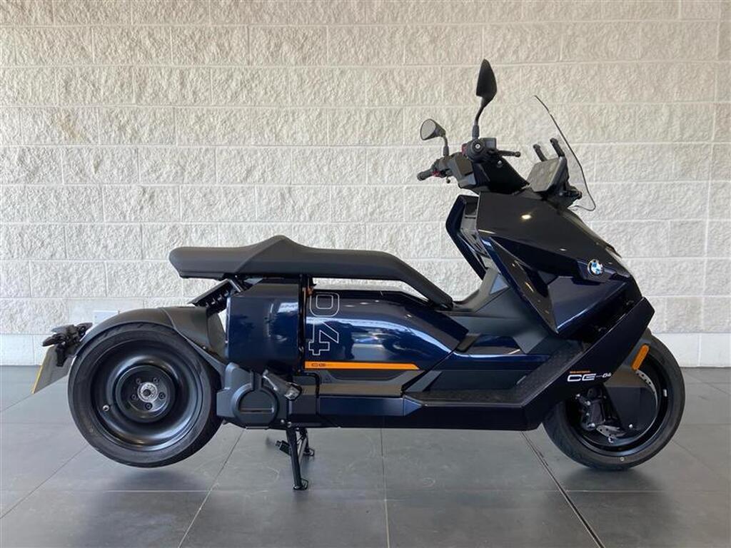 BMW CE 04
