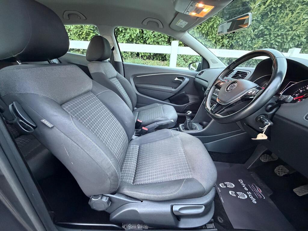 2015 Volkswagen Polo thumbnail 15