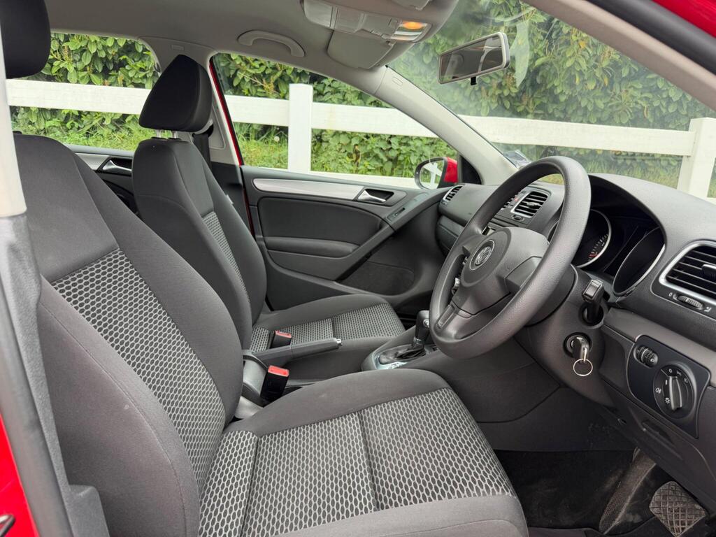 2010 Volkswagen Golf thumbnail 17