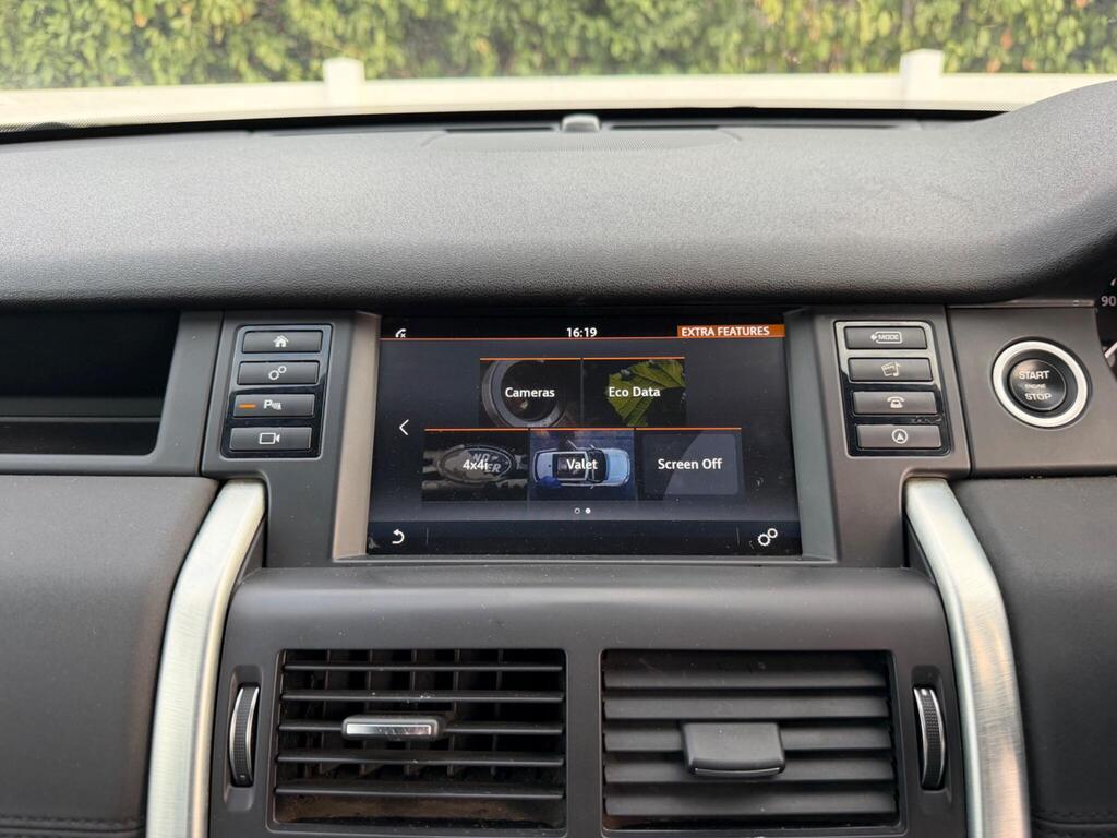 2018 Land Rover Discovery Sport thumbnail 29