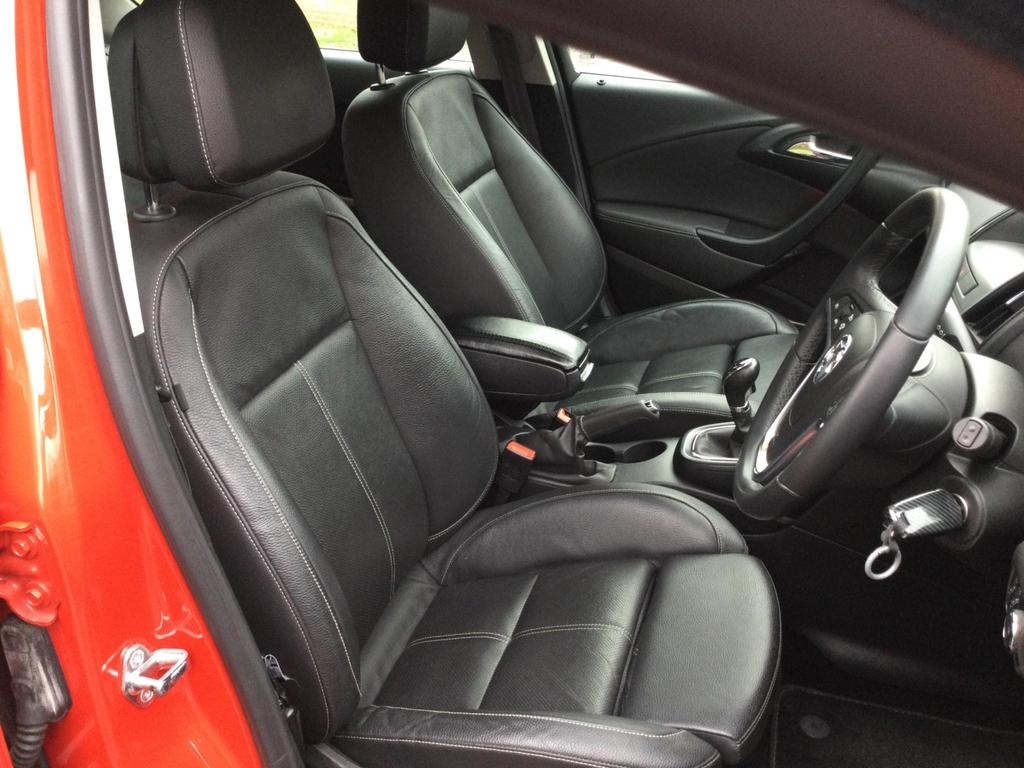 Vauxhall Astra Hatchback 1.6i Limited Edition Euro 6 5dr