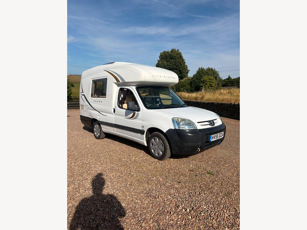 Auto-Sleepers Mezan Motorhome CamperVan Dayvan Motorhome Off Grid Van Conversion Mini Micro