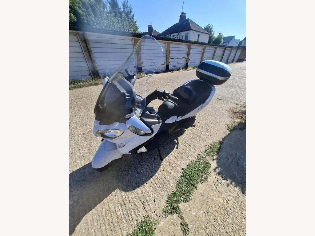 Suzuki Burgman 650