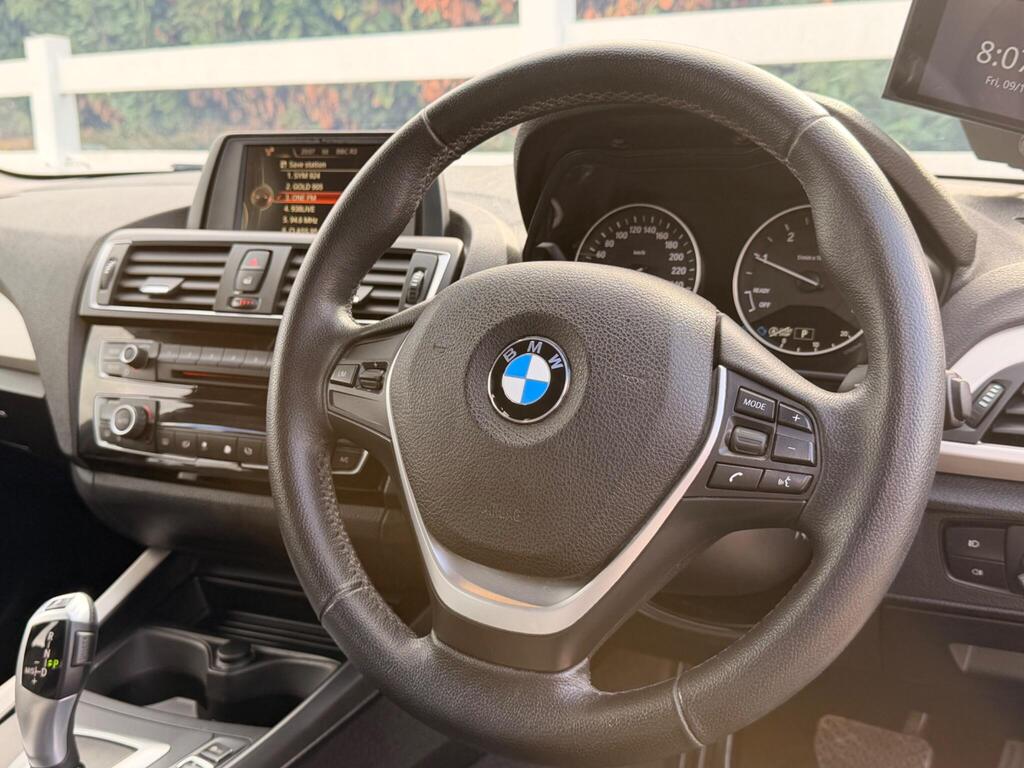 2016 BMW 1 Series thumbnail 55