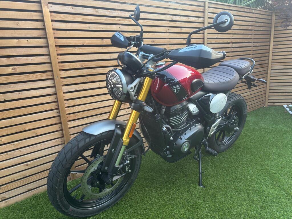 Triumph Scrambler 400 X
