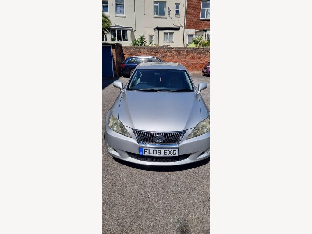 Lexus IS