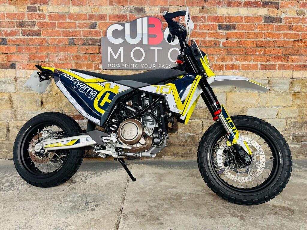 Husqvarna 701 Supermoto