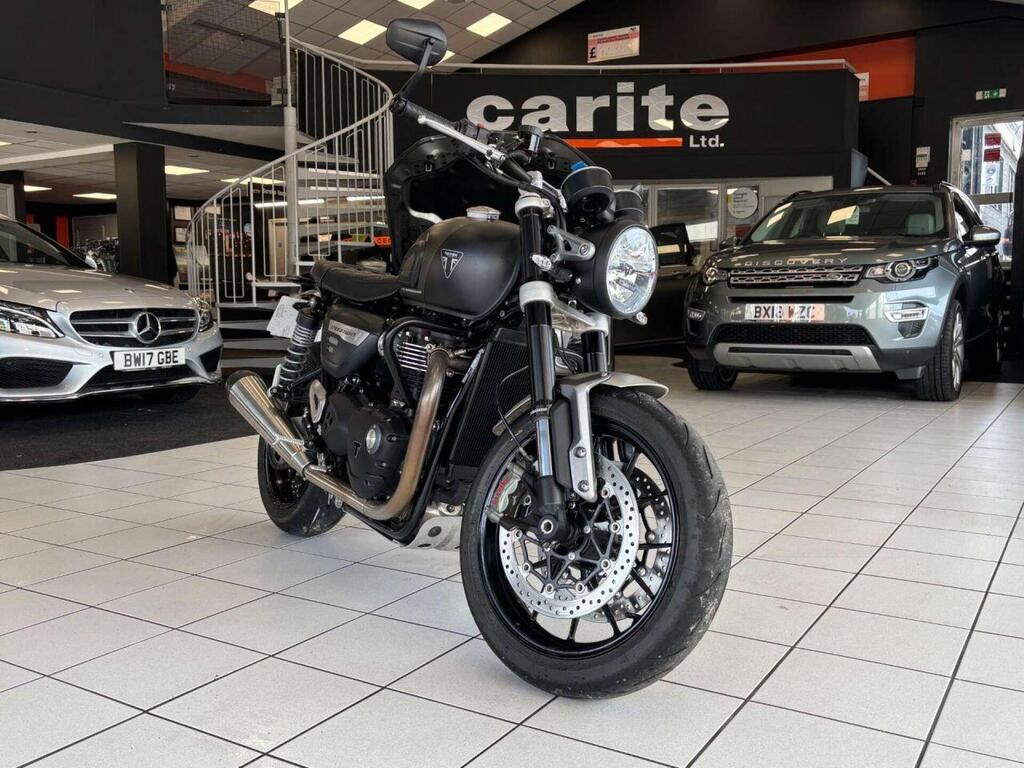 Triumph Speed Twin 1200