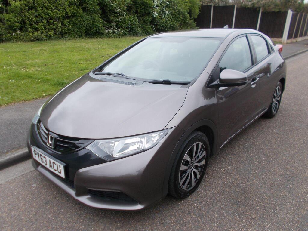 Honda Civic Hatchback 1.6 i-DTEC SE Euro 5 (s/s) 5dr