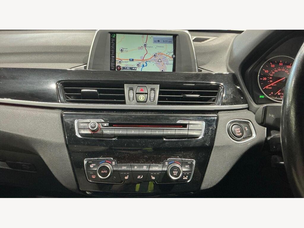 2015 BMW X1 thumbnail 9