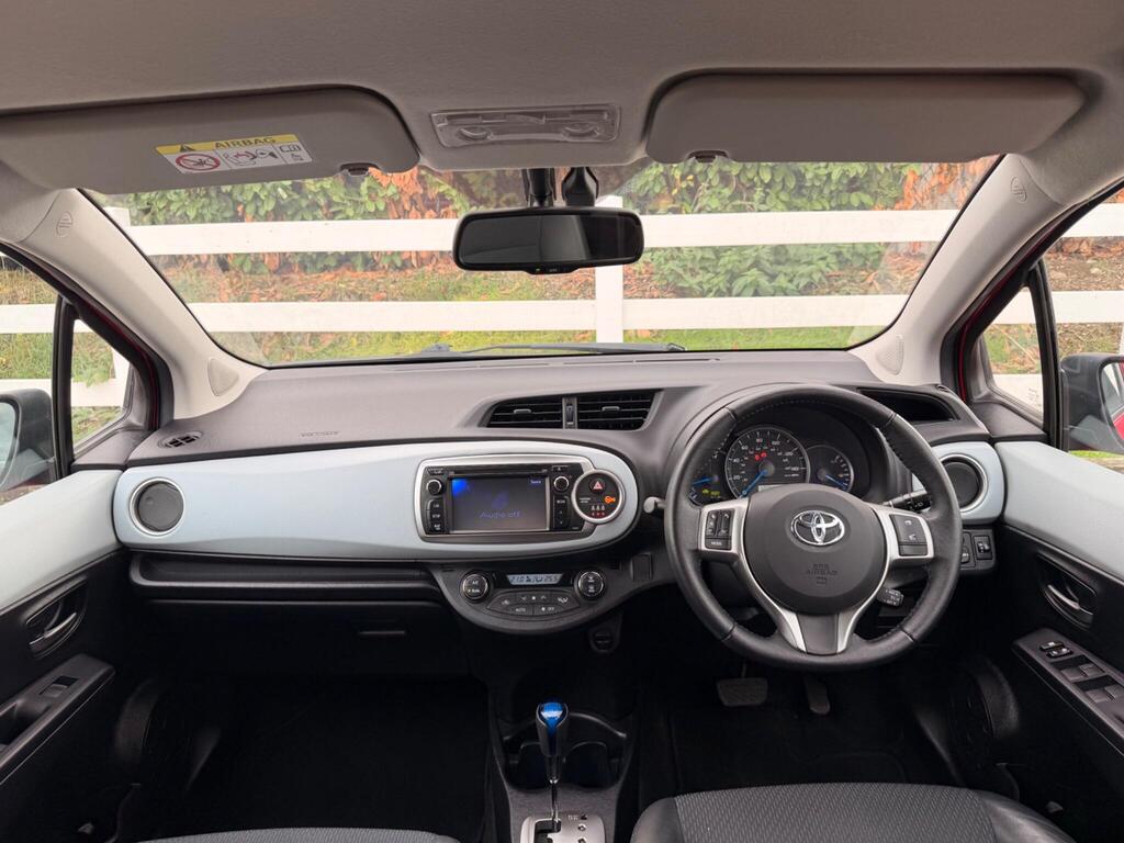 2014 Toyota Yaris thumbnail 20