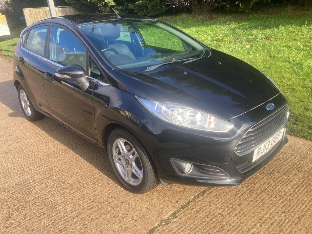 Ford Fiesta Hatchback 1.0 Zetec Euro 5 (s/s) 5dr