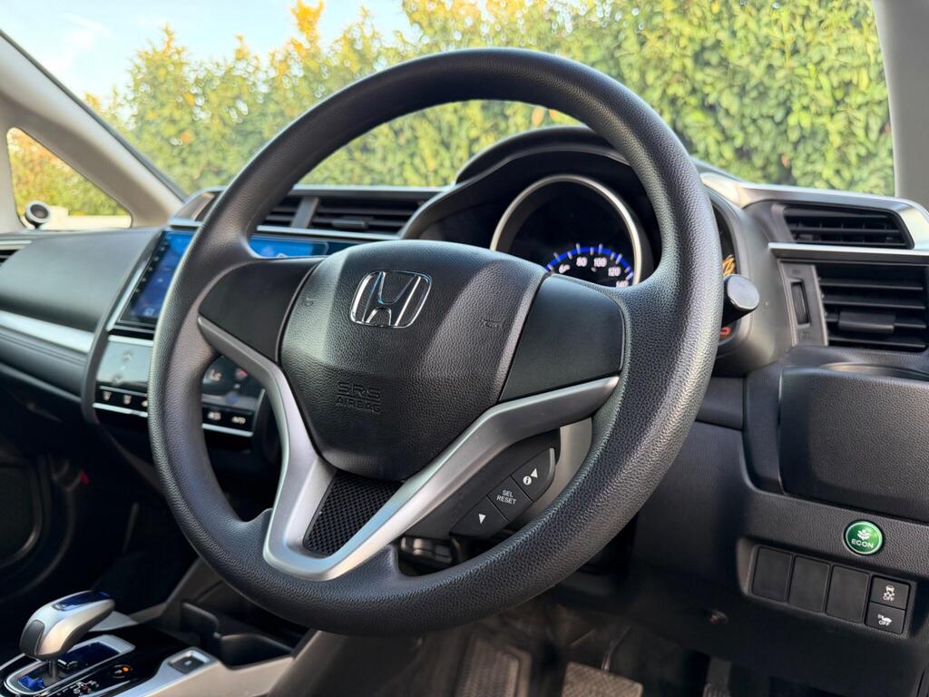 2013 Honda Jazz thumbnail 27