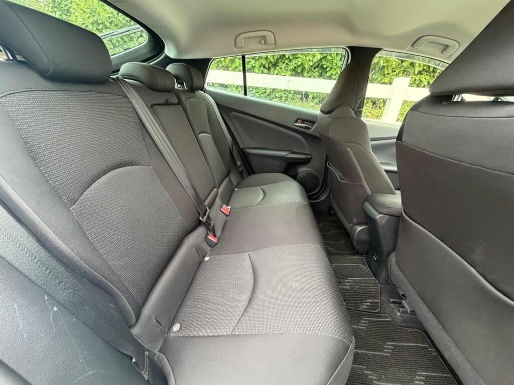 2021 Toyota Prius thumbnail 21