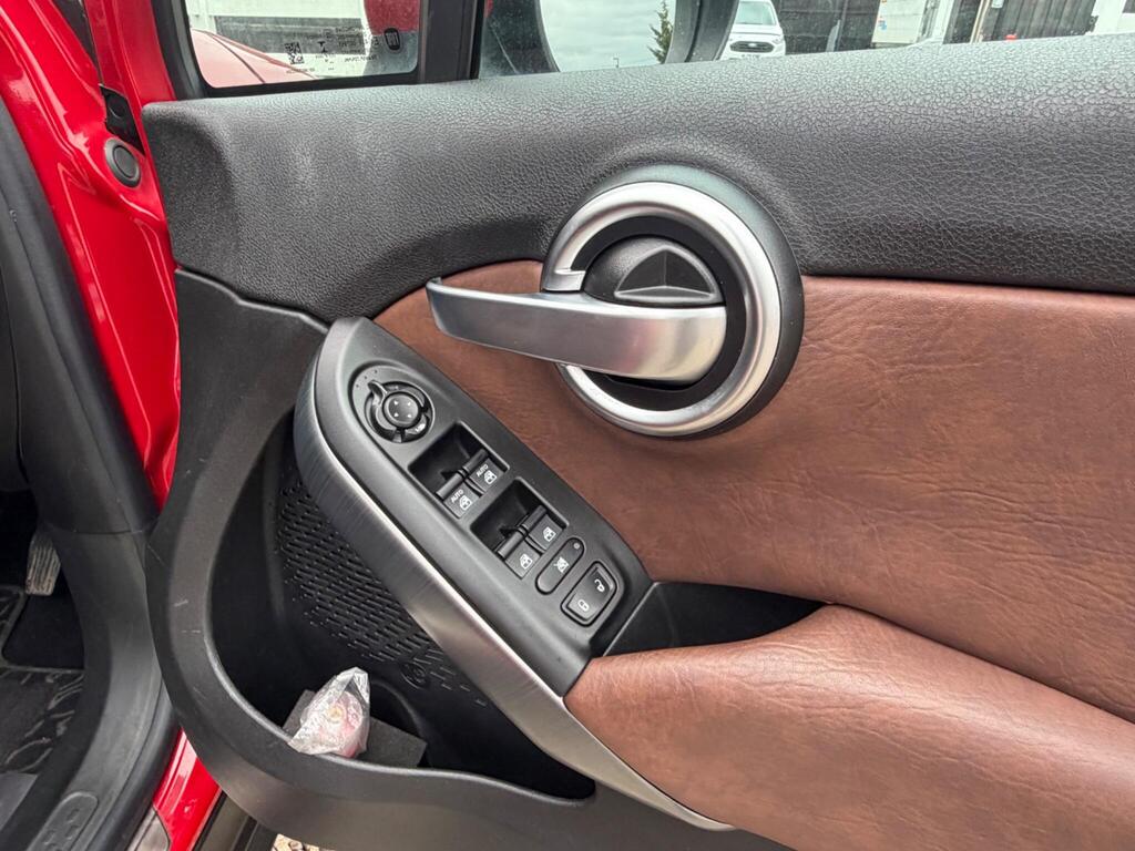 2016 Fiat 500X thumbnail 29