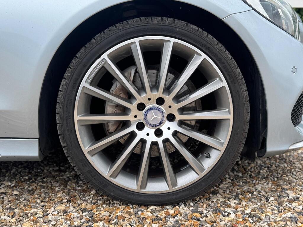 Mercedes-Benz C Class 2.1 C220d AMG Line (Premium) 7G-Tronic+ Euro 6 (s/s) 4dr thumbnail 21