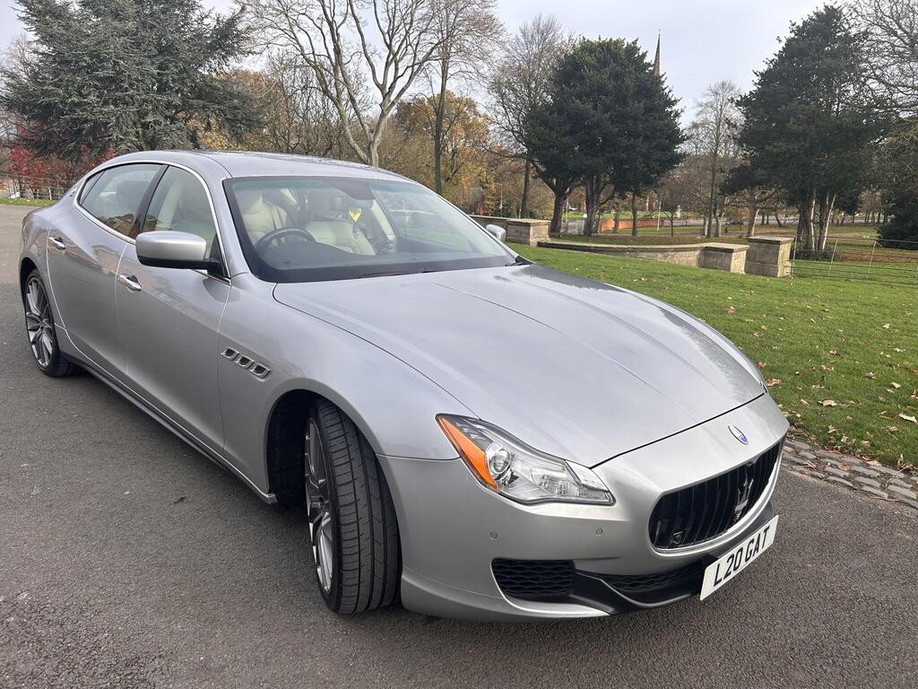 Maserati Quattroporte