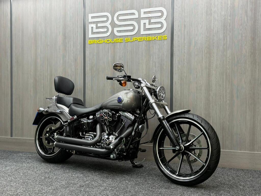 Harley-Davidson Softail Custom Cruiser 1690 FXSB Breakout