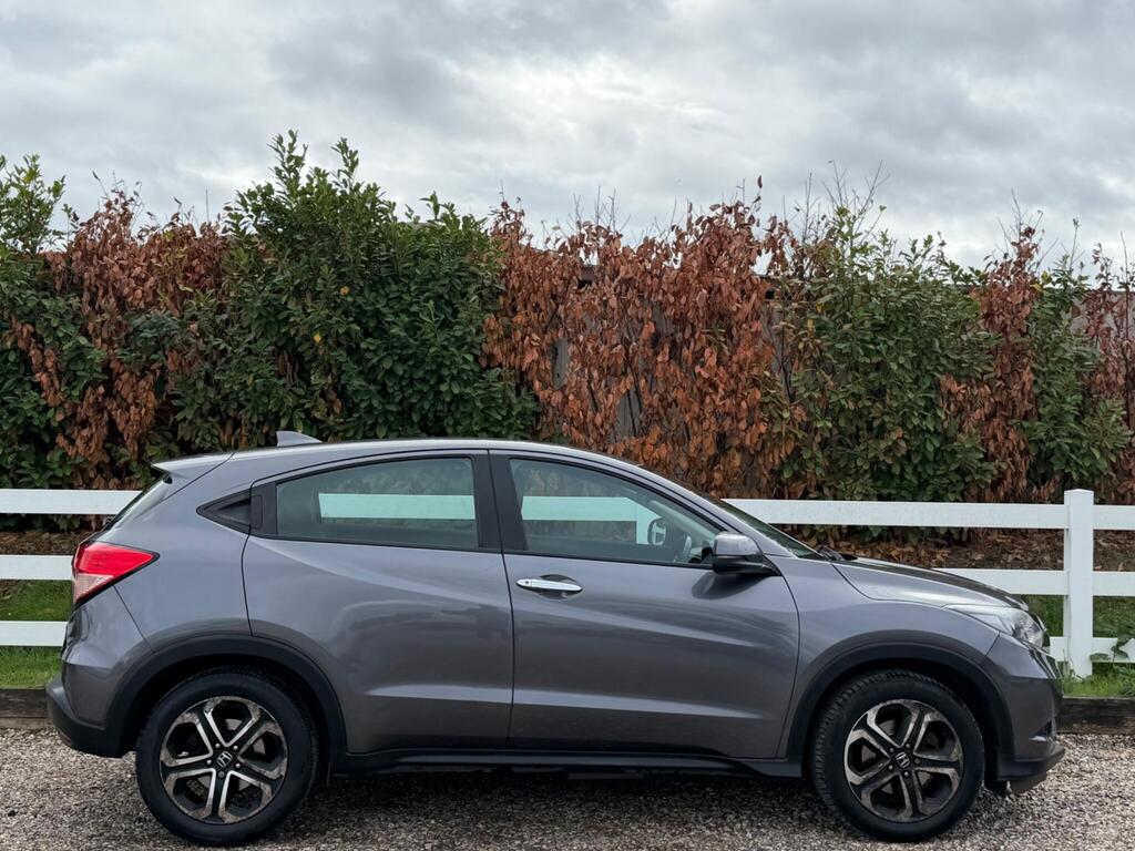 2016 Honda HR-V thumbnail 12