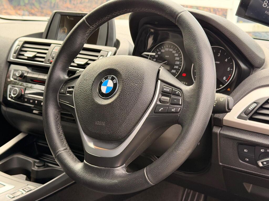 2016 BMW 1 Series thumbnail 56
