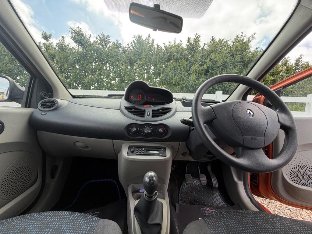 2010 Renault Twingo thumbnail 14