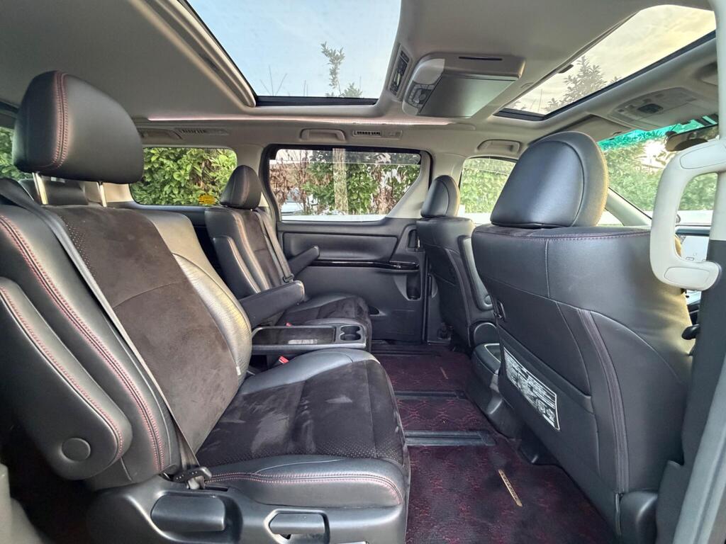 2013 Toyota Vellfire thumbnail 25