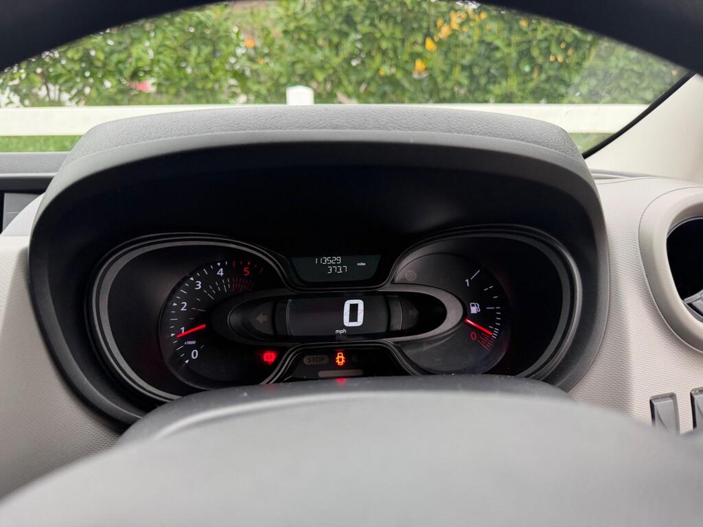 2019 Renault Trafic thumbnail 20