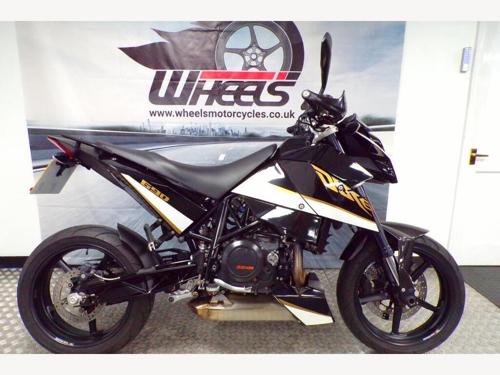 KTM 690 Duke