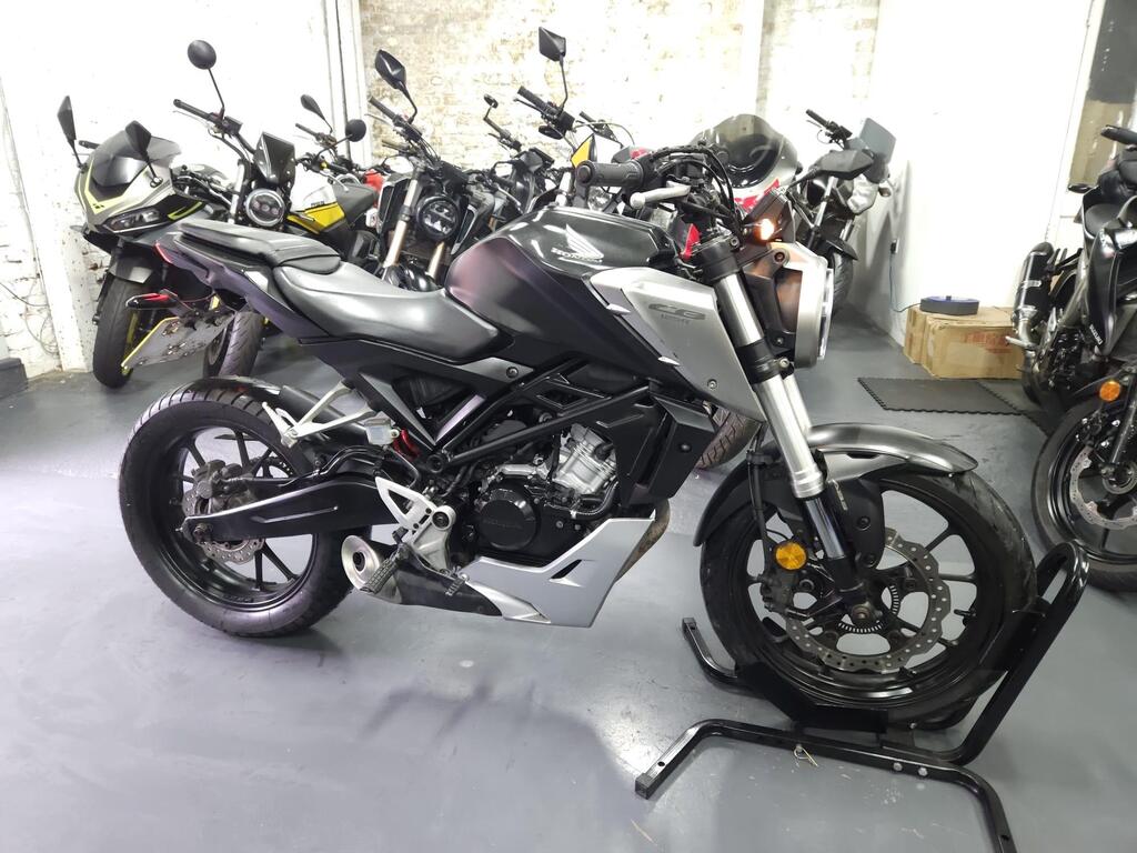 Honda CB125R